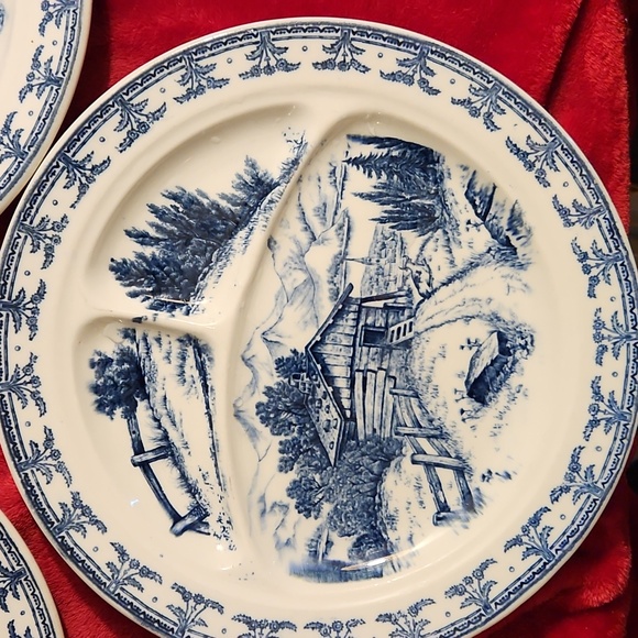 plates - Picture 2 of 7